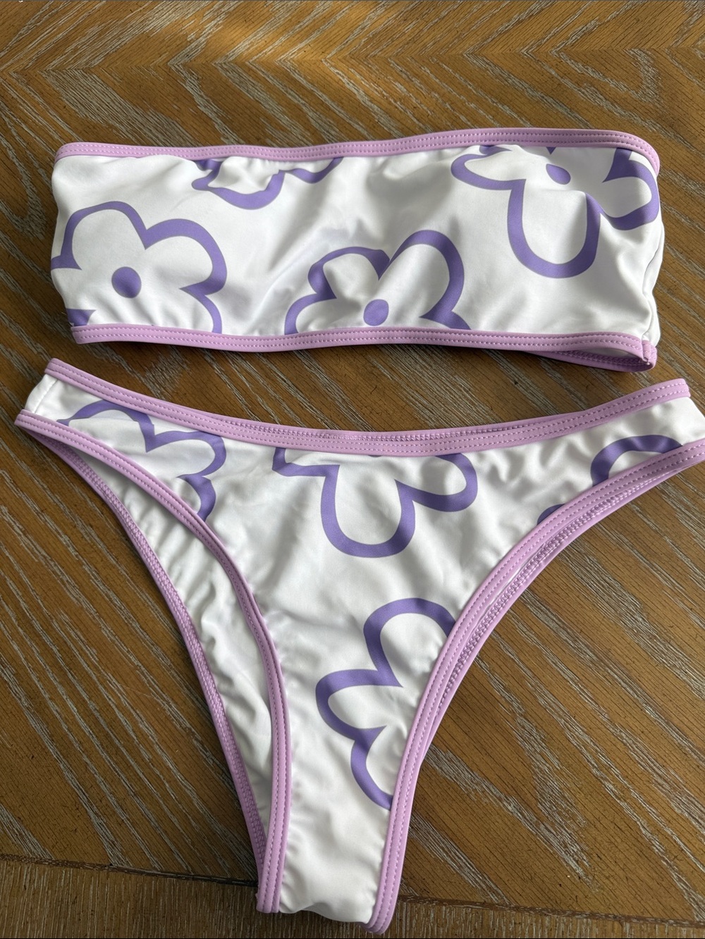 Source Unknown White Bikini Set with Lavender Floral Print